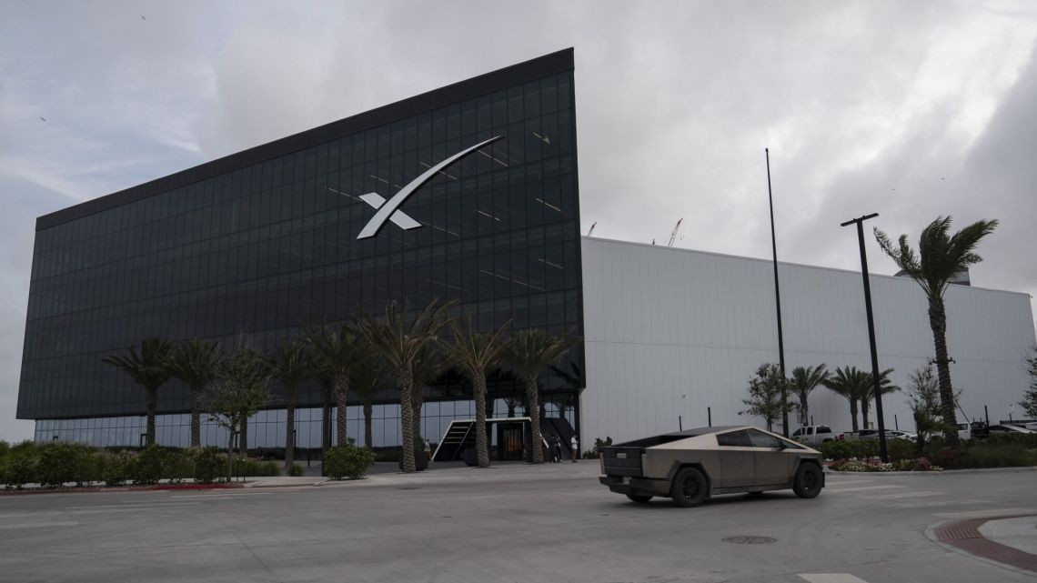 Wall Street se mueve rápido para cuidar la plata de los que invierten en SpaceX