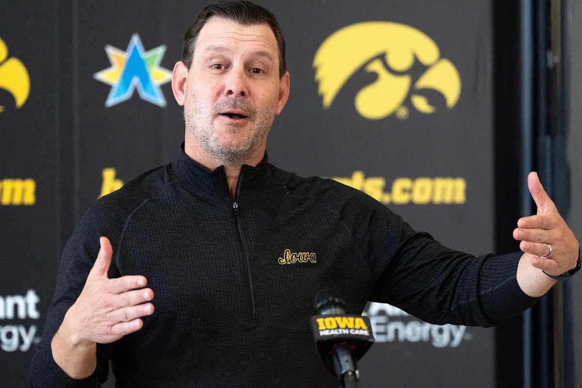 Iowa Football: Lester's QB Battle Takes Center Stage at Kids' Day Scrimmage