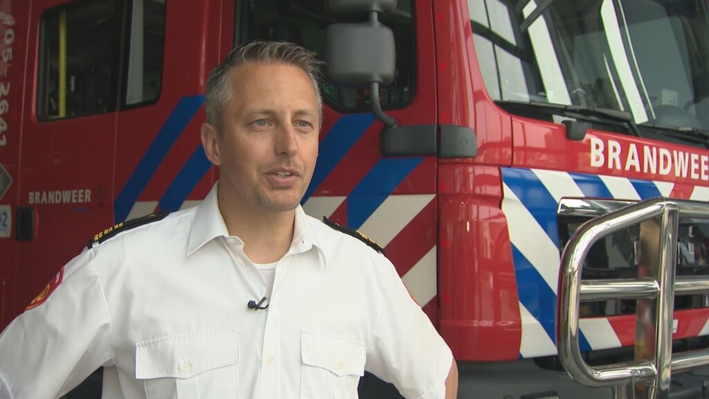 Nederlandse brandweer bestrijdt maandenlang smeulende natuurbrand in België