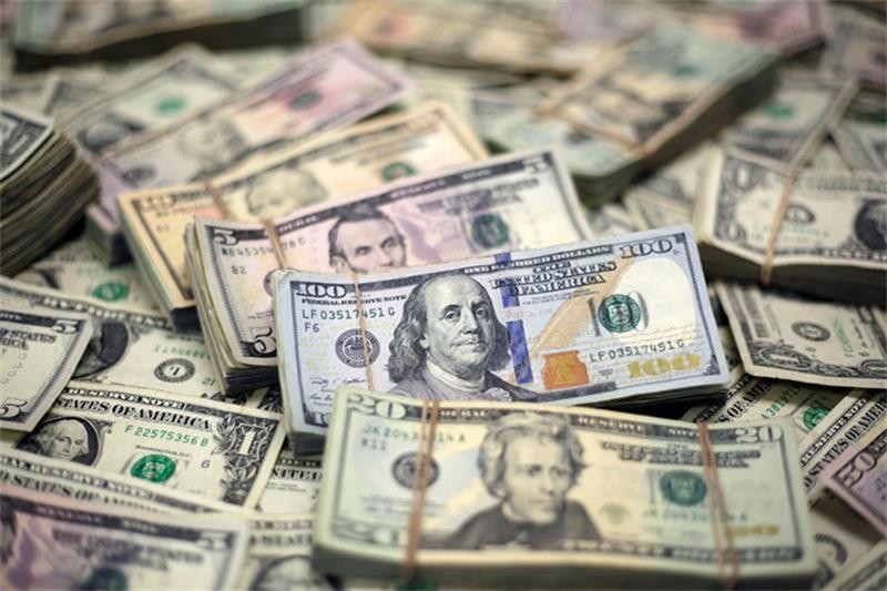 Egyptian Pound Shows Resilience Amid Global Pressures, Trades Past EGP 51