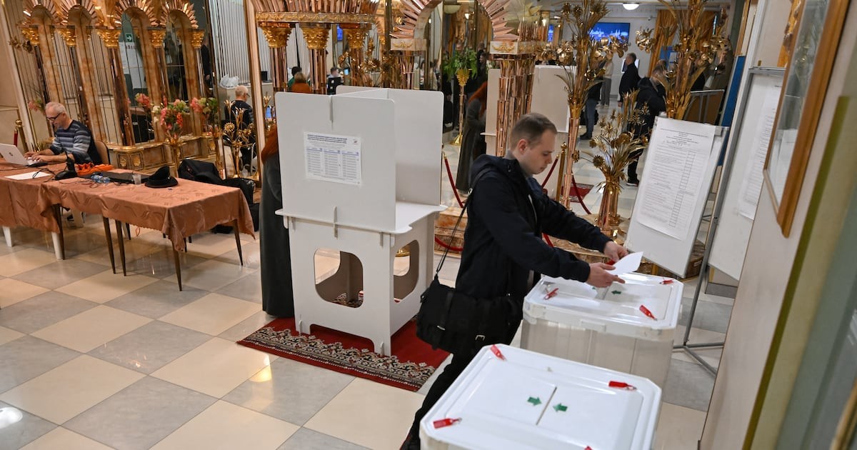 Élections russes : un scrutin sous le signe de la guerre et de l'unité nationale