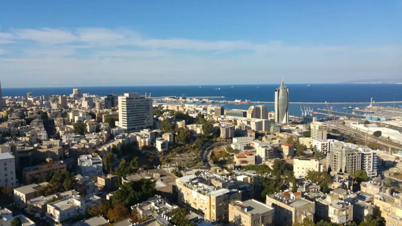 Haifa Workers Strike as Treasury Cuts Post-Missile Benefits