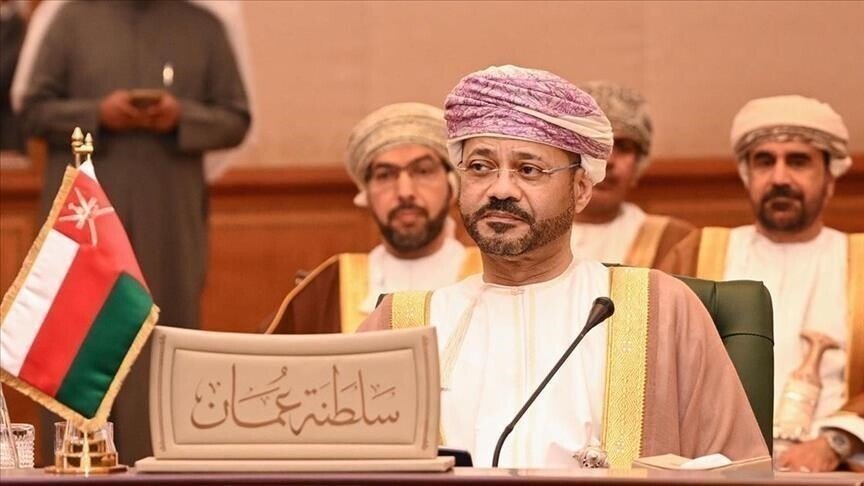 عمان ترفض رسوم عبور هرمز ولاكن ما تستبعدش خدمات بحرية