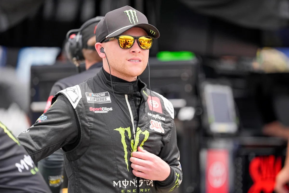 Iowa NASCAR Winner Ty Gibbs Defended by Fans for Brief Press Conference