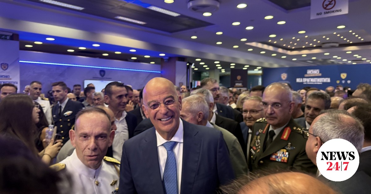 Ο Δένδιας υπόσχεται «αμυντικές επενδύσεις» στη ΔΕΘ: Το όραμα της Ατζέντας 2030 και η σκιά των εξοπλιστικών
