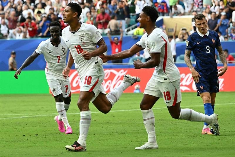 England Edge France 6-4 in Chaotic World Cup Bronze Match