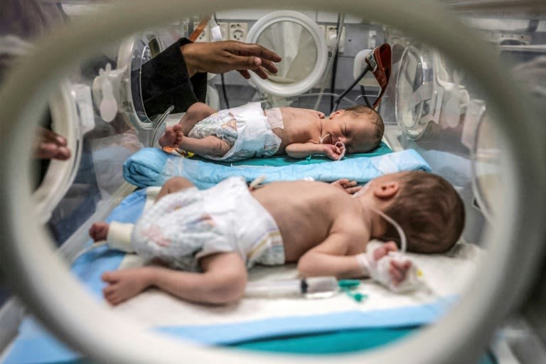 Dos o tres bebés por incubadora: la lucha por nacer en Gaza