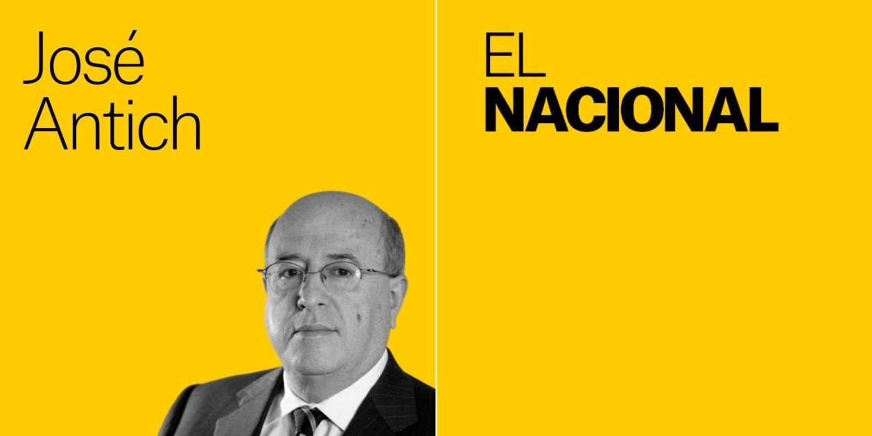 Suárez hace 50 años: el mito que el Estado nos vendió