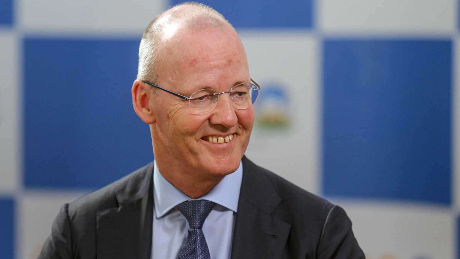 France backs Dutch veteran Knot for ECB top job, with a French catch