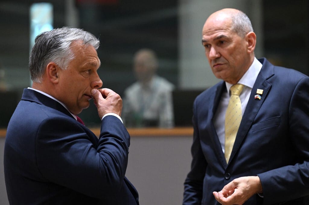 Jansa visszatérhet: Orbán szövetségese nyerhet Szlovéniában