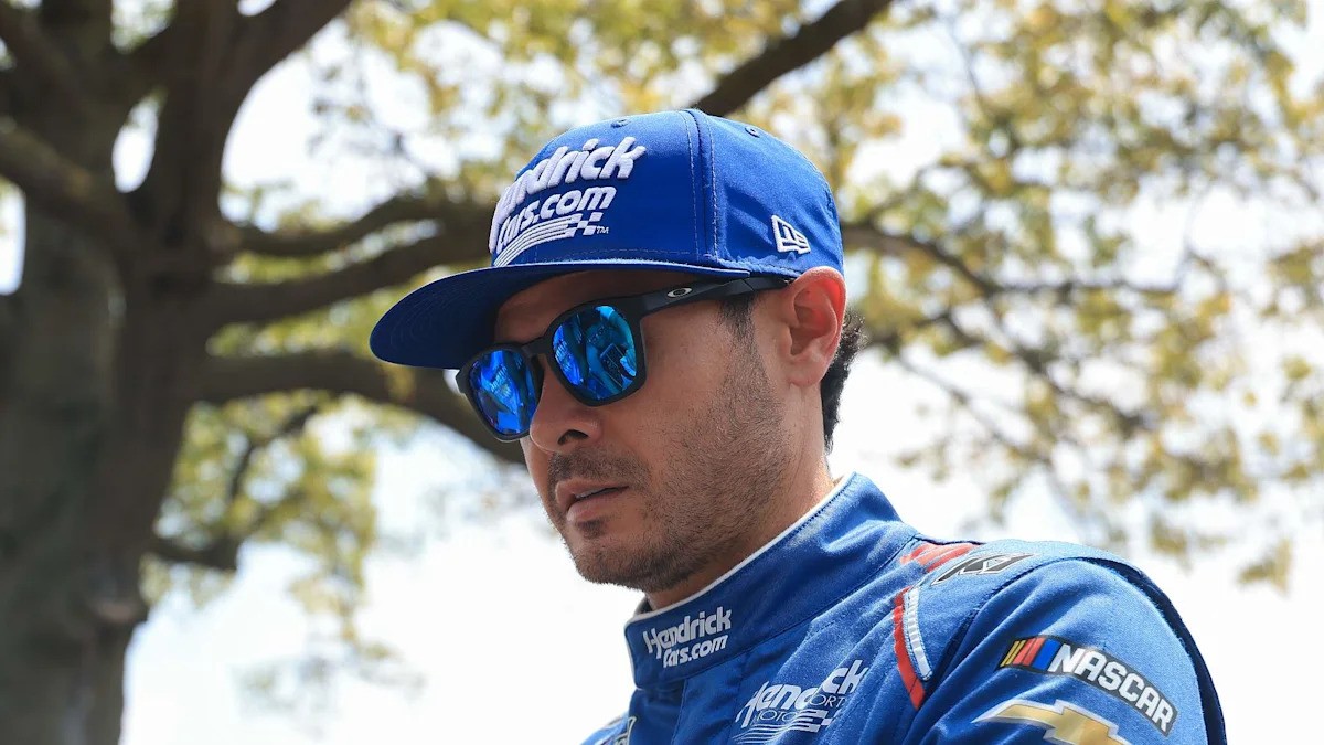 Kyle Larson Skips Knoxville Nationals Finale, Prioritizes NASCAR at Richmond