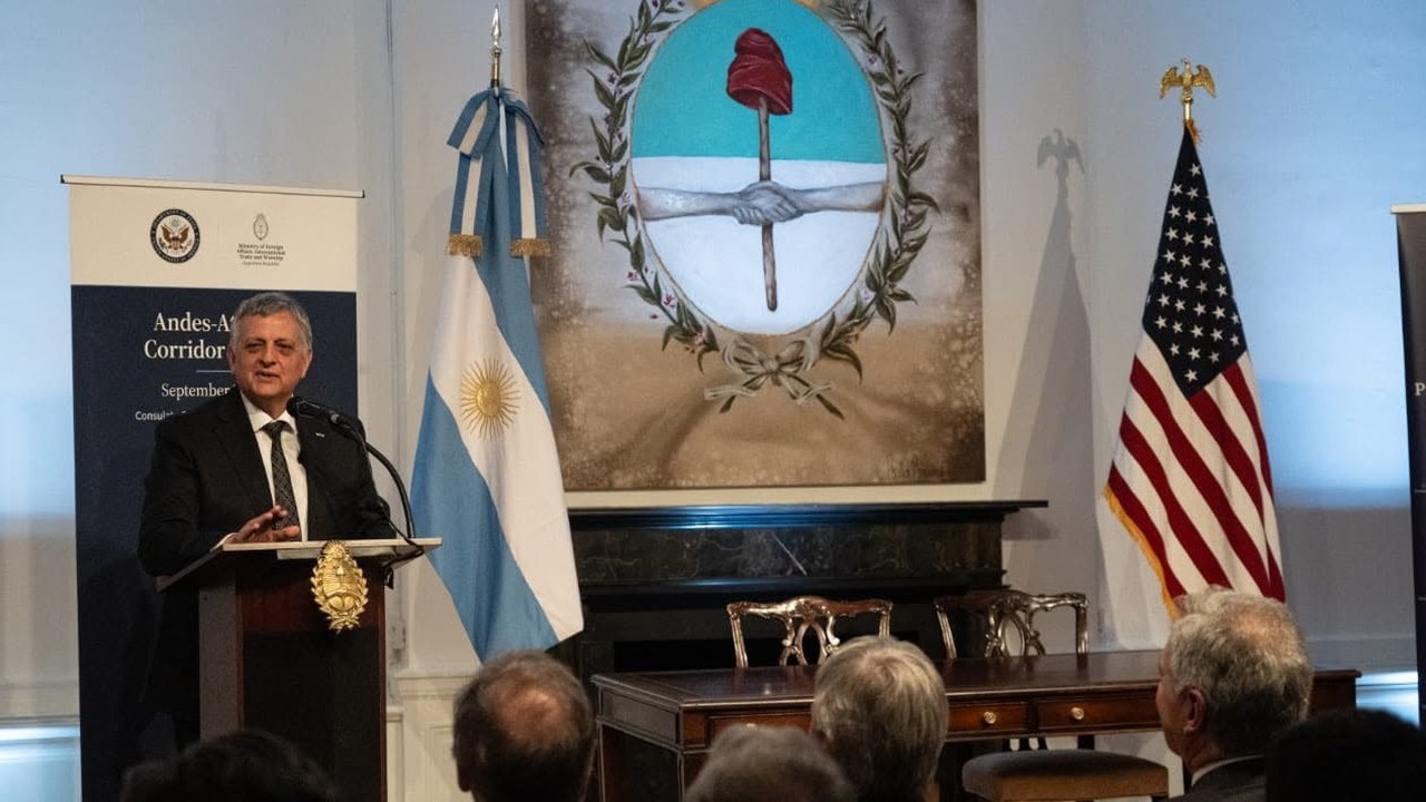 EXIM de EE.UU. ofrece u$s6.000 millones para Argentina LNG
