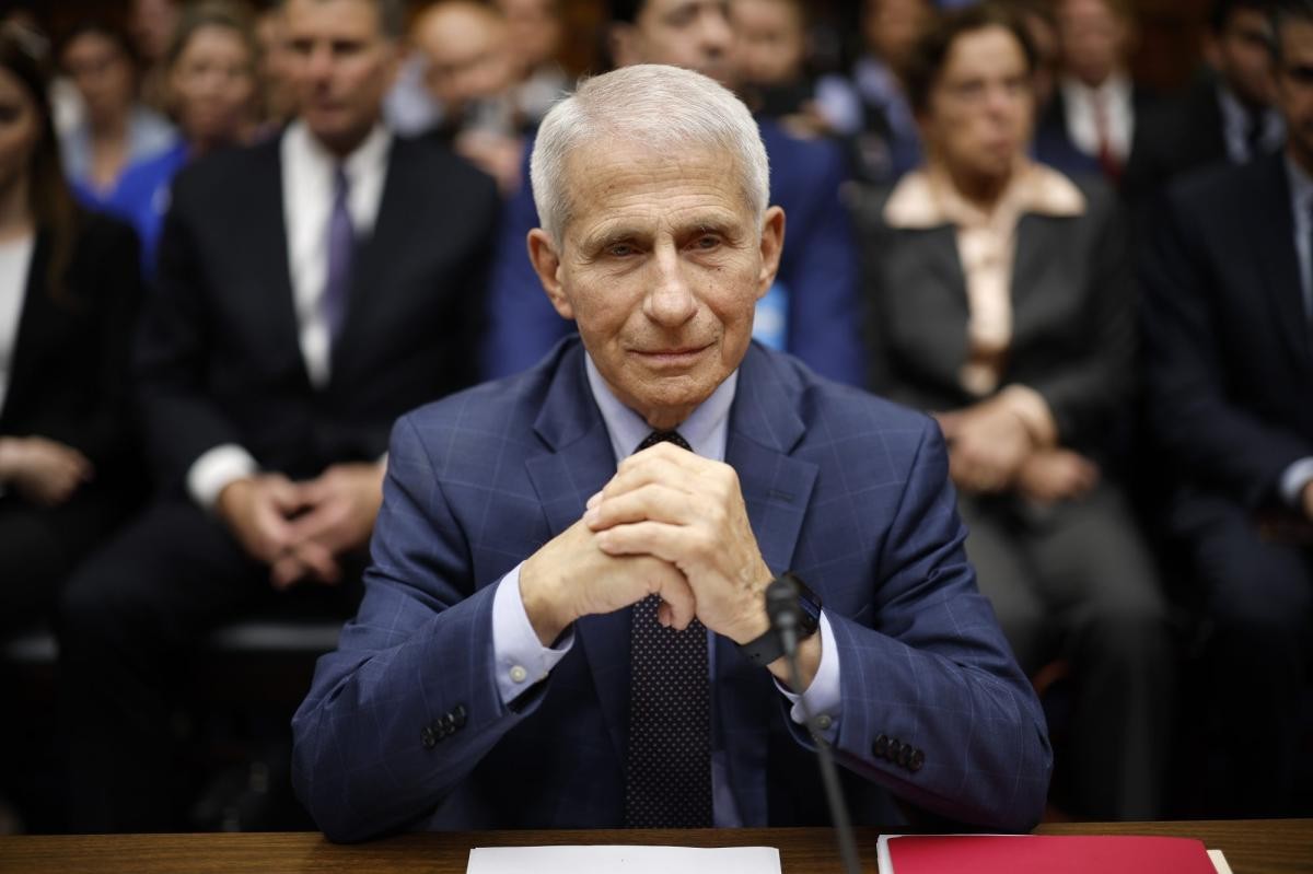 Gabbard Exposes Fauci COVID Cover-Up in Final DNI Act