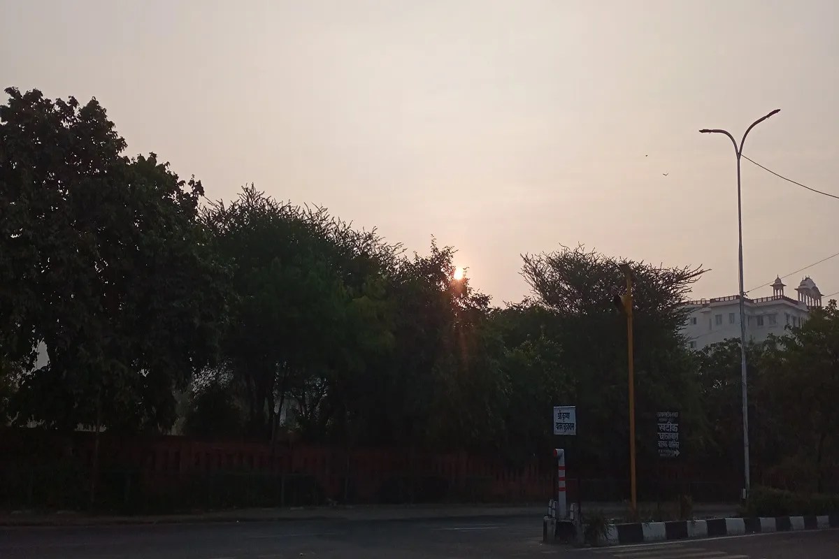 राजस्थान: जयपुर में बढ़ रहा तापमान, दिन में गर्मी का अहसास