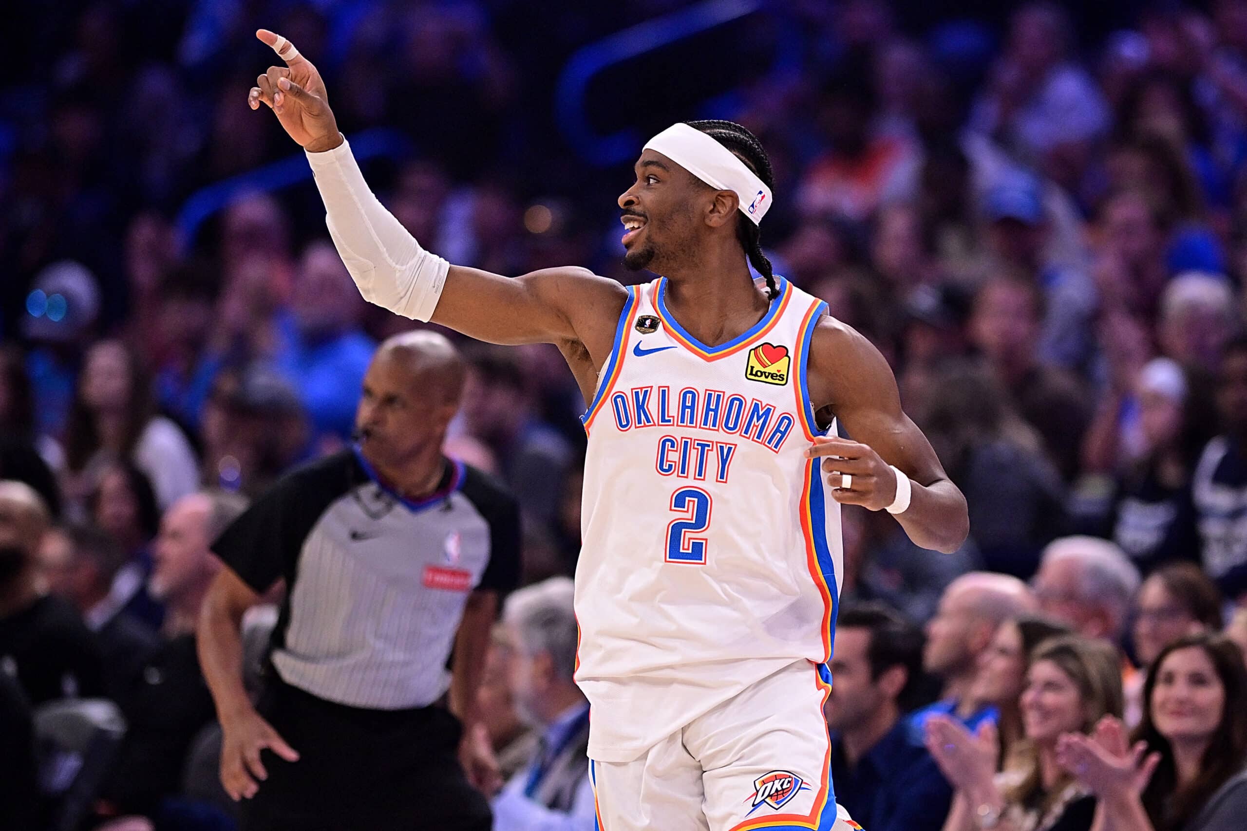 Gilgeous-Alexander Extends Historic Streak in Thunder Victory