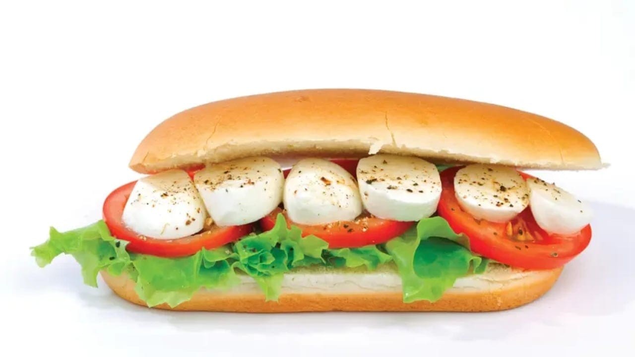 From Sandwich to Strength: How Your Gut Fuels the Israeli Spirit