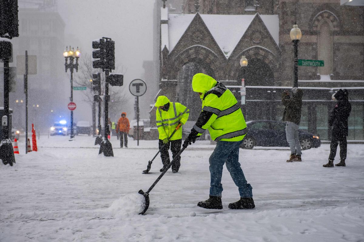Tempête meurtrière aux USA : l'empire vacille sous le froid