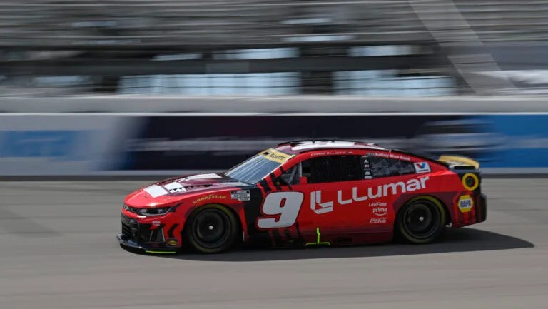NASCAR's Chase Elliott and Chase Briscoe Collide After Brake Failure: A Brutal Reminder of Racing's Randomness