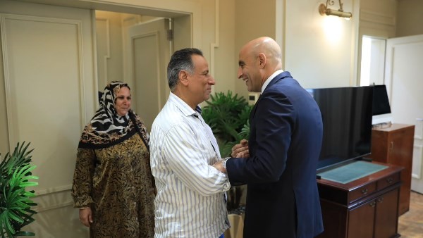 تكريم المعلمين في مصر: رسالة واضحة بأن كرامة المعلم خط أحمر