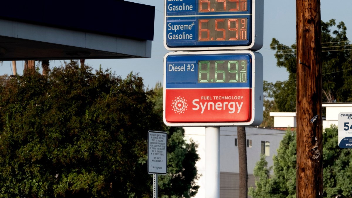 Iowa Senator Grassley Pushes Trump for Diesel Export Ban as Prices Hit Record Highs