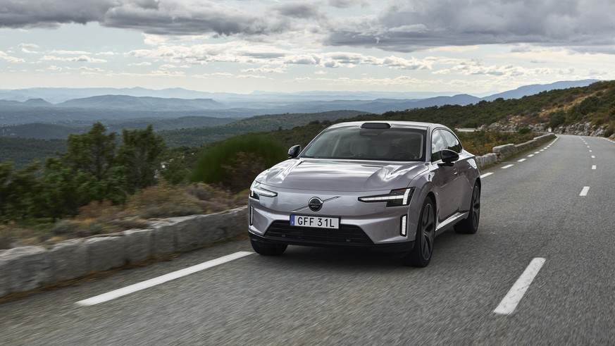 Volvo ES90 im Test: Schwedische Elektro-Innovation trifft auf deutschen Wettbewerb