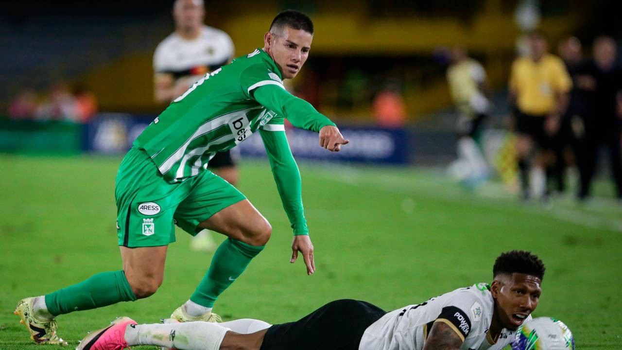James Rodríguez regresa al fútbol colombiano con una asistencia clave para Nacional