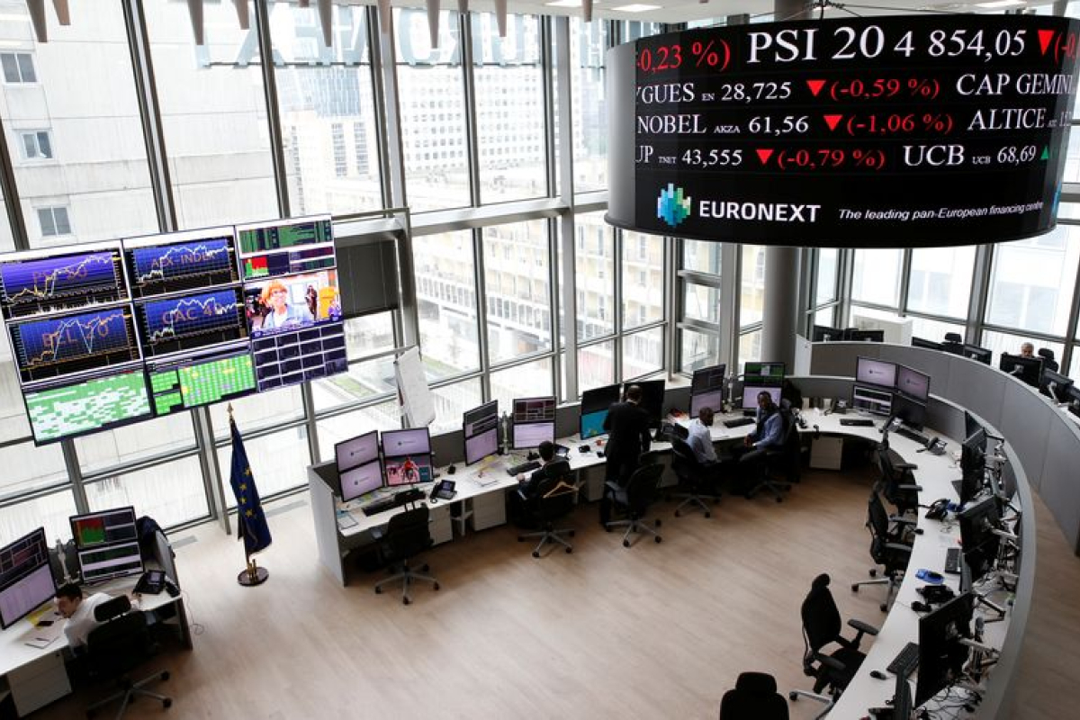 Bourses européennes : Paris résiste malgré la chute de la tech