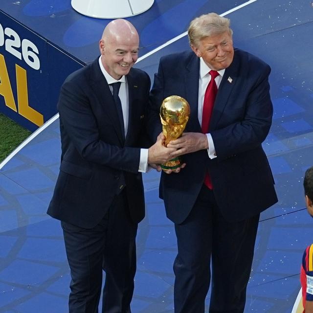 Mondial 2026 : le triomphe sportif et le scandale politique qui ébranlent la FIFA