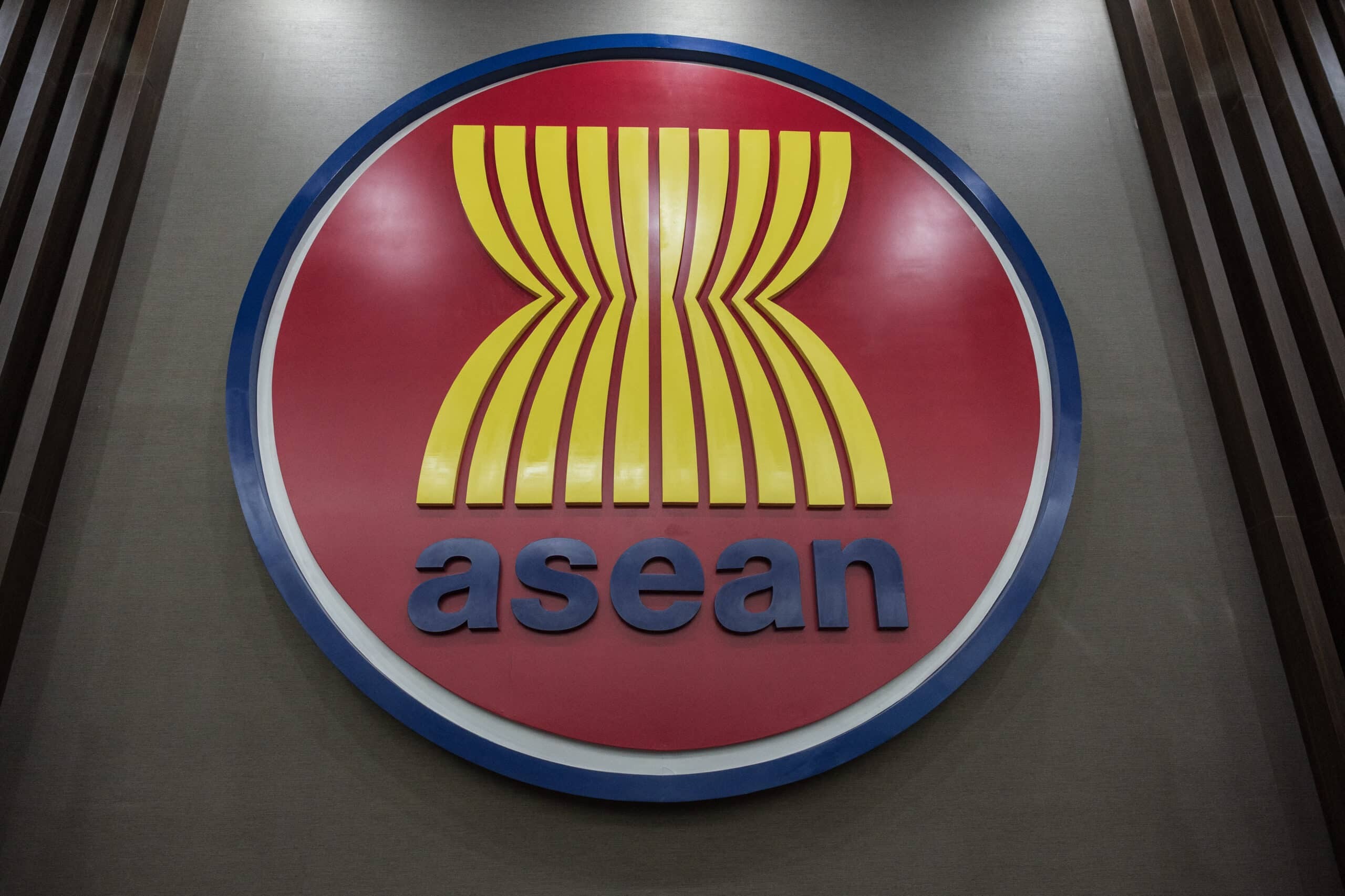 Senate seals Asean extradition pact, 'Sandy's Act,' free housing bill in one sweep