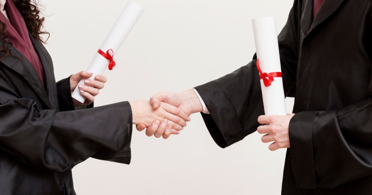 El prestigio se compra: cuando el honor se convierte en mercancía