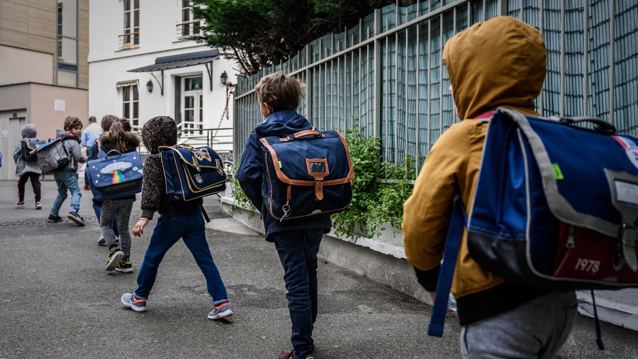 Pape à Paris : l'enseignement catholique se déchire sur une « journée banalisée »