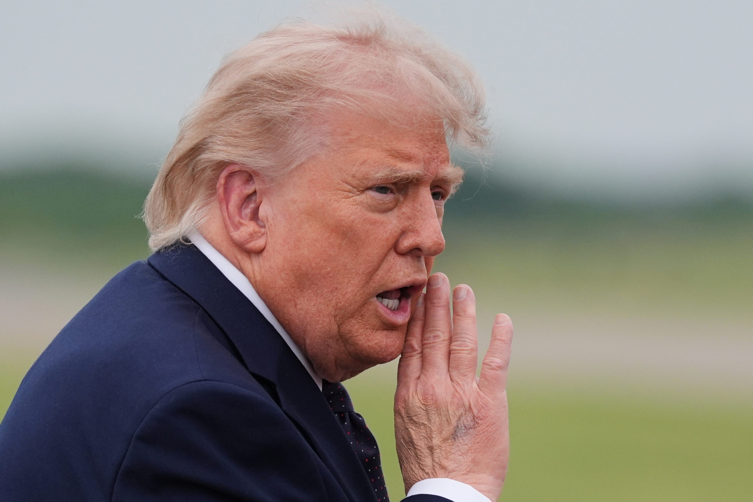 Iowa Polling Warning: Conservative Radio Host Says Trump Risks Midterms Over Iran Policy