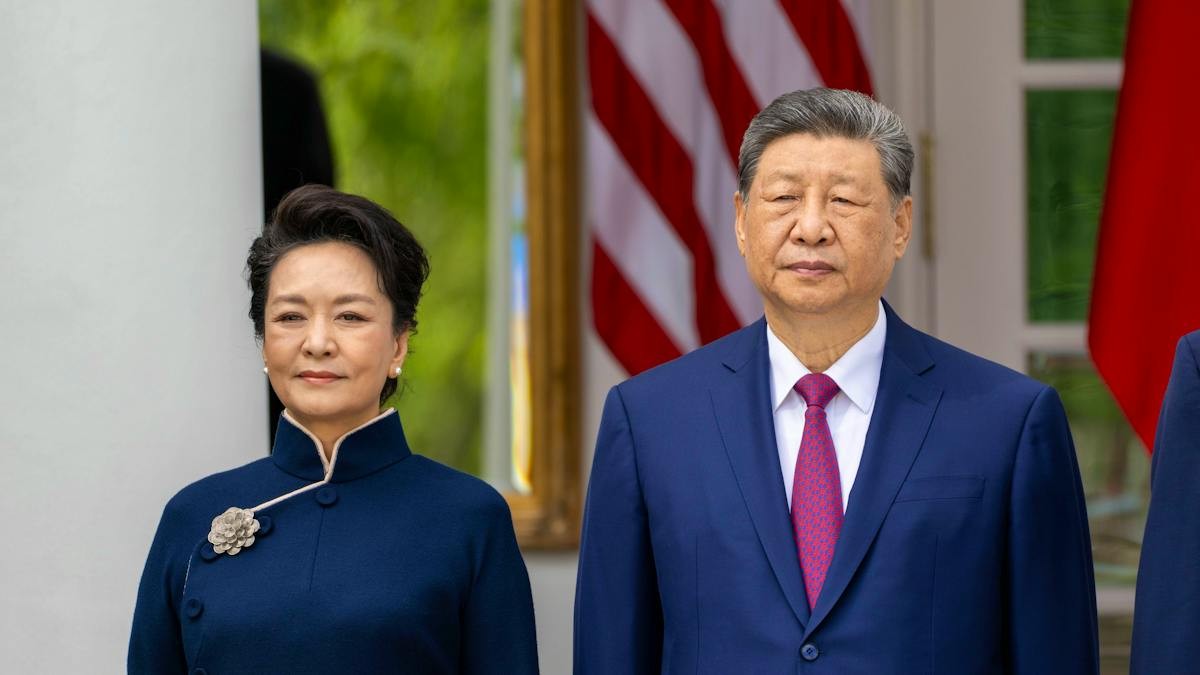 Peng Liyuan: Chinas First Lady als kulturelle Botschafterin und Machtfaktor