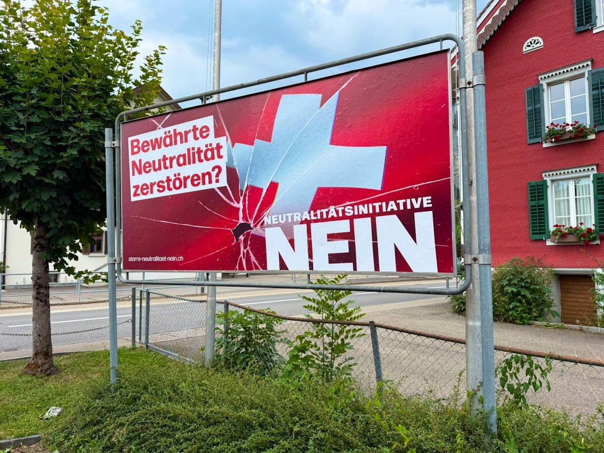 Neutralité: l’initiative UDC ravive le débat démocratique suisse