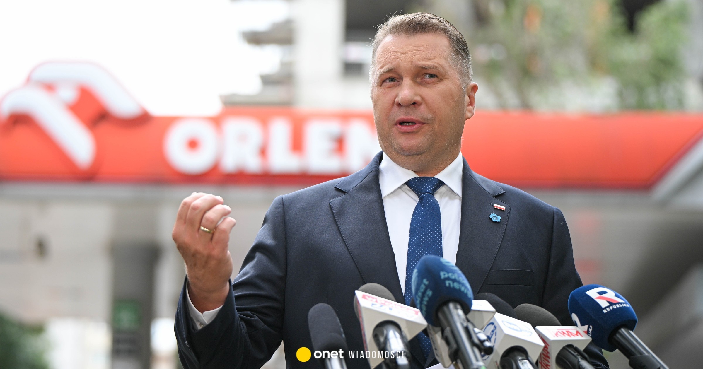 Czarnek ostrzega przed paragonami grozy na stacjach. Apeluje o obniżkę podatków na paliwo