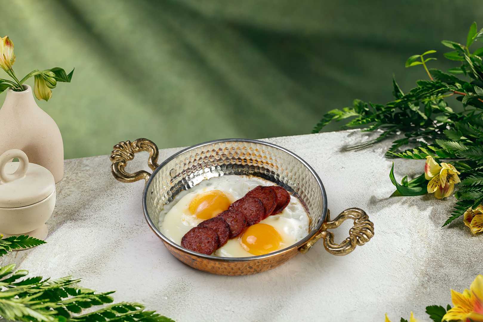 Eggs with Sucuk image
