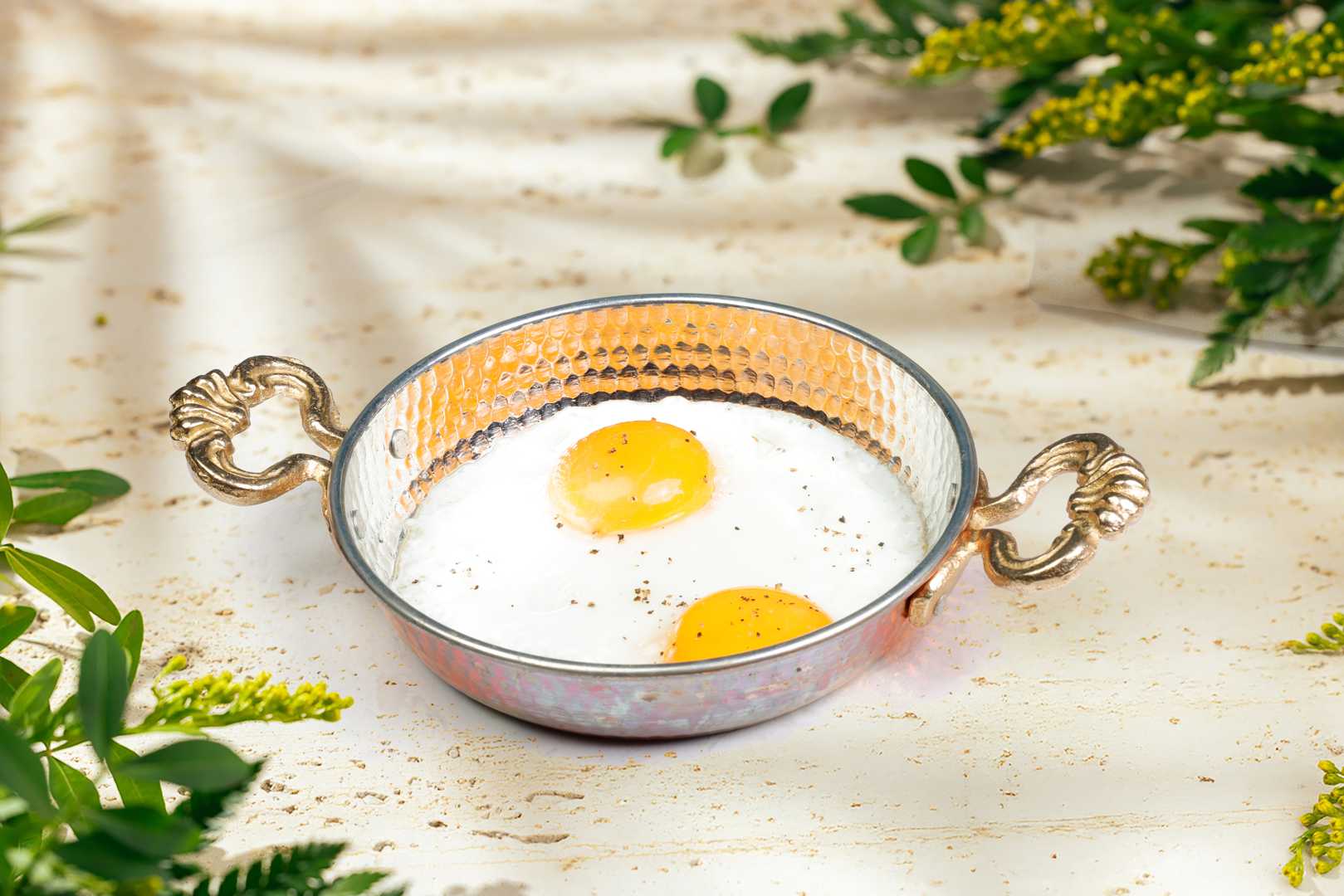 Eggs image