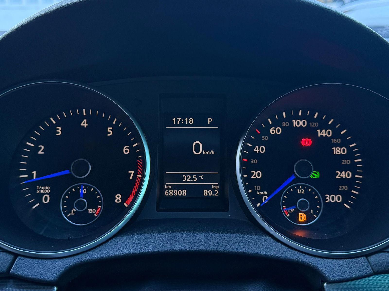 VW Golf 6R 2011