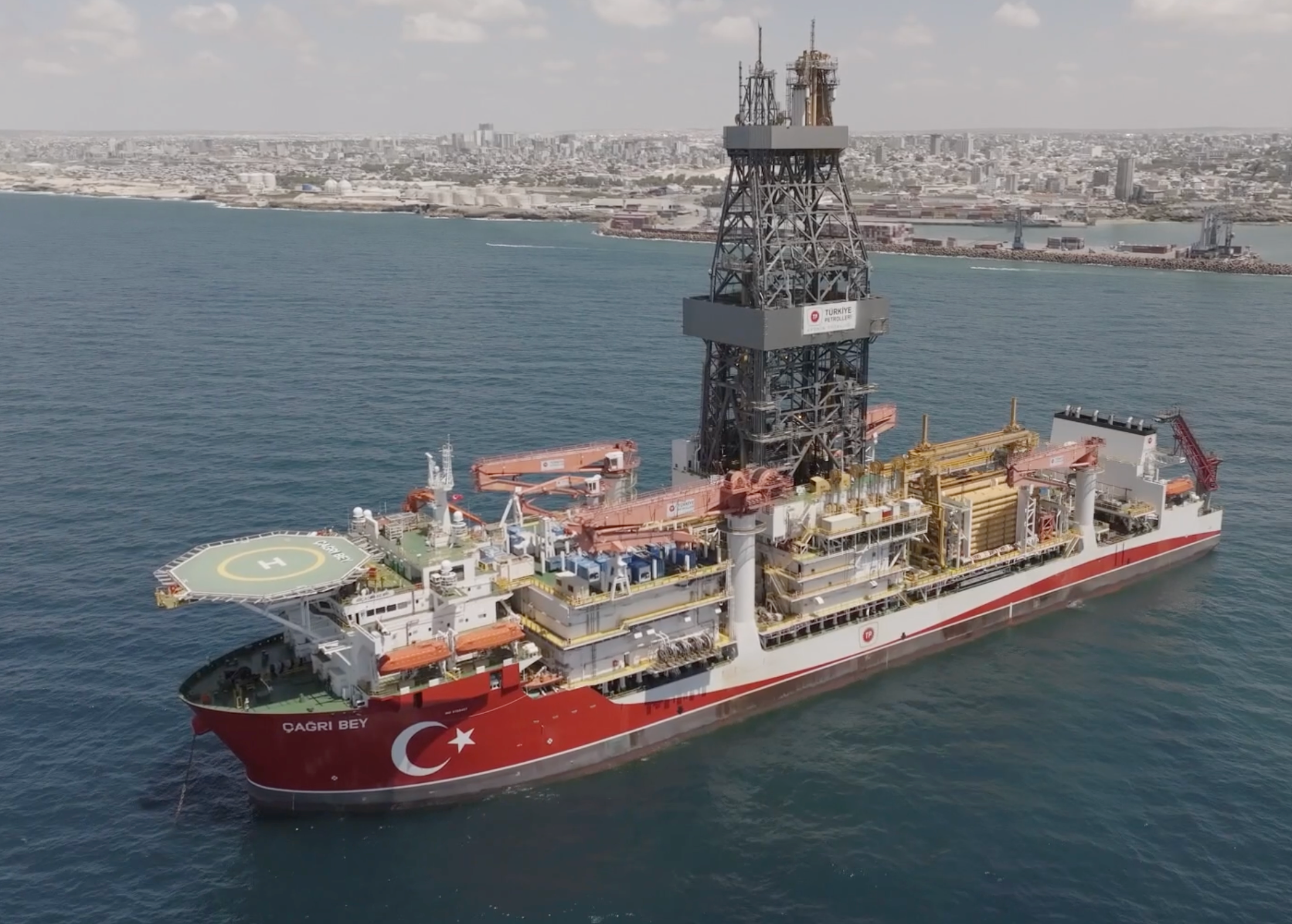 Turkish Drilling Vessel Arrives in Somalia for Offshore Oil Exploration ...