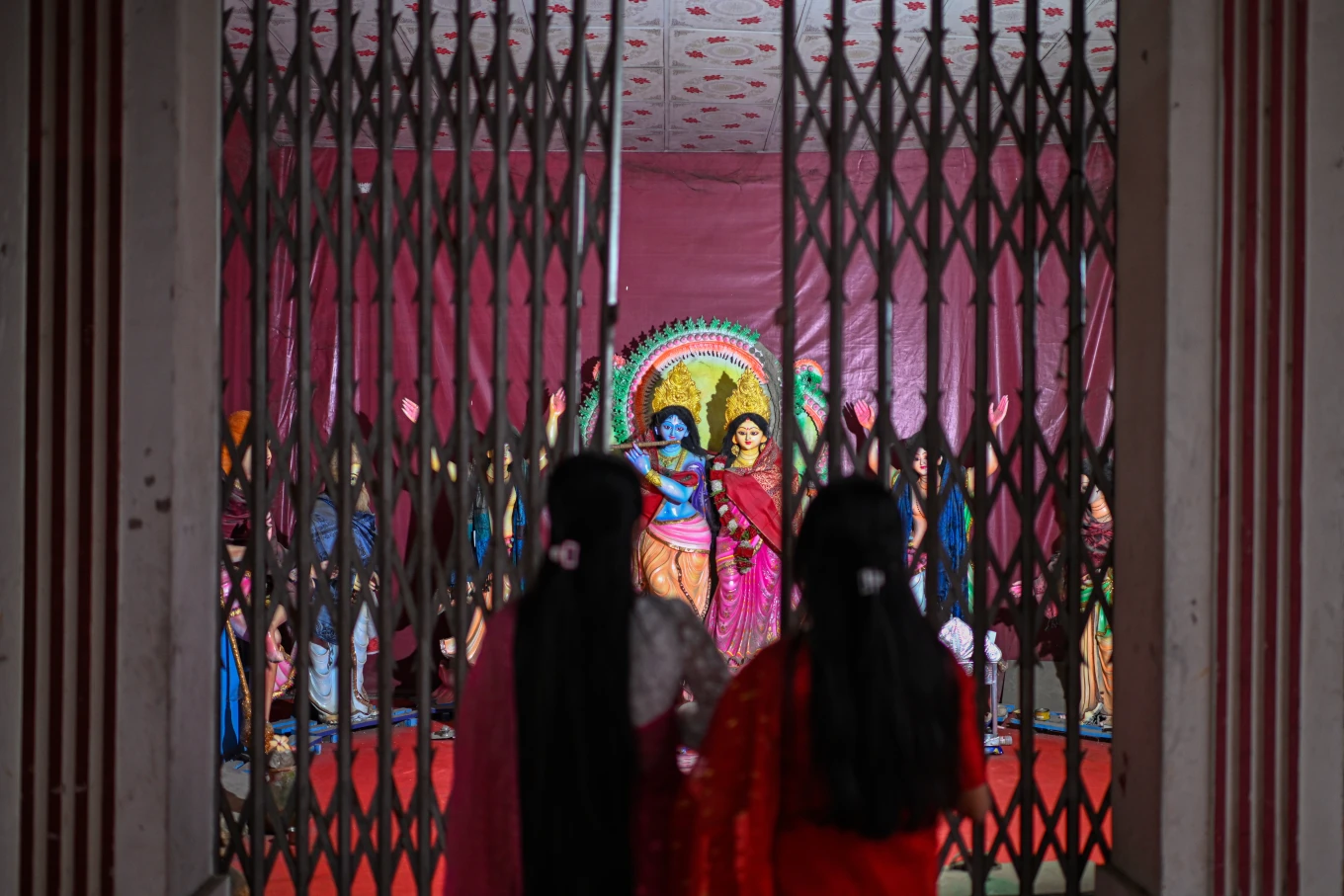 Bangladesh’s Hindu minority in fear as attacks rise and a national election nears